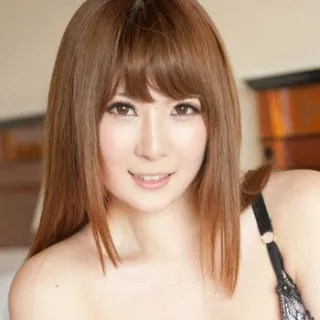 Momoka Nishina